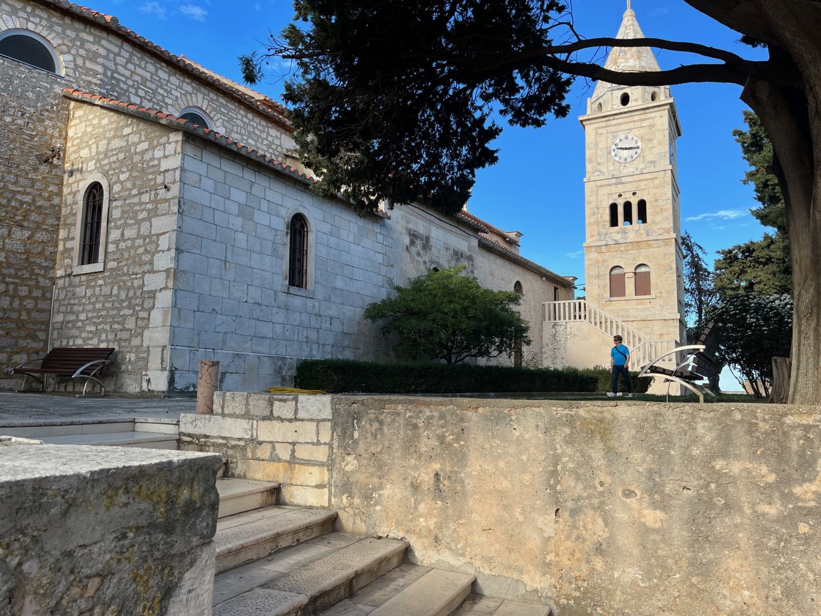 Primosten, l'église Saint-George, dimanche 18 février 2024