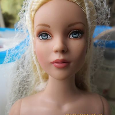Cinderella Basic Blonde - Les Lèvres et les Yeux