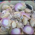 Salade de pommes de terre à l' oignon rouge