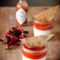 Panna Cotta au fromage de brebis et compotée de poivrons rouges au Tabasco