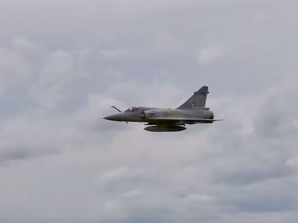 Un Mirage 2000 à turbine  au 1/4