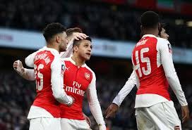 Premier League : Arsenal grimpe dans le classement