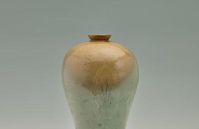 Meiping Vase with Inlaid Willow, Goryeo celadon,  12th-13th century