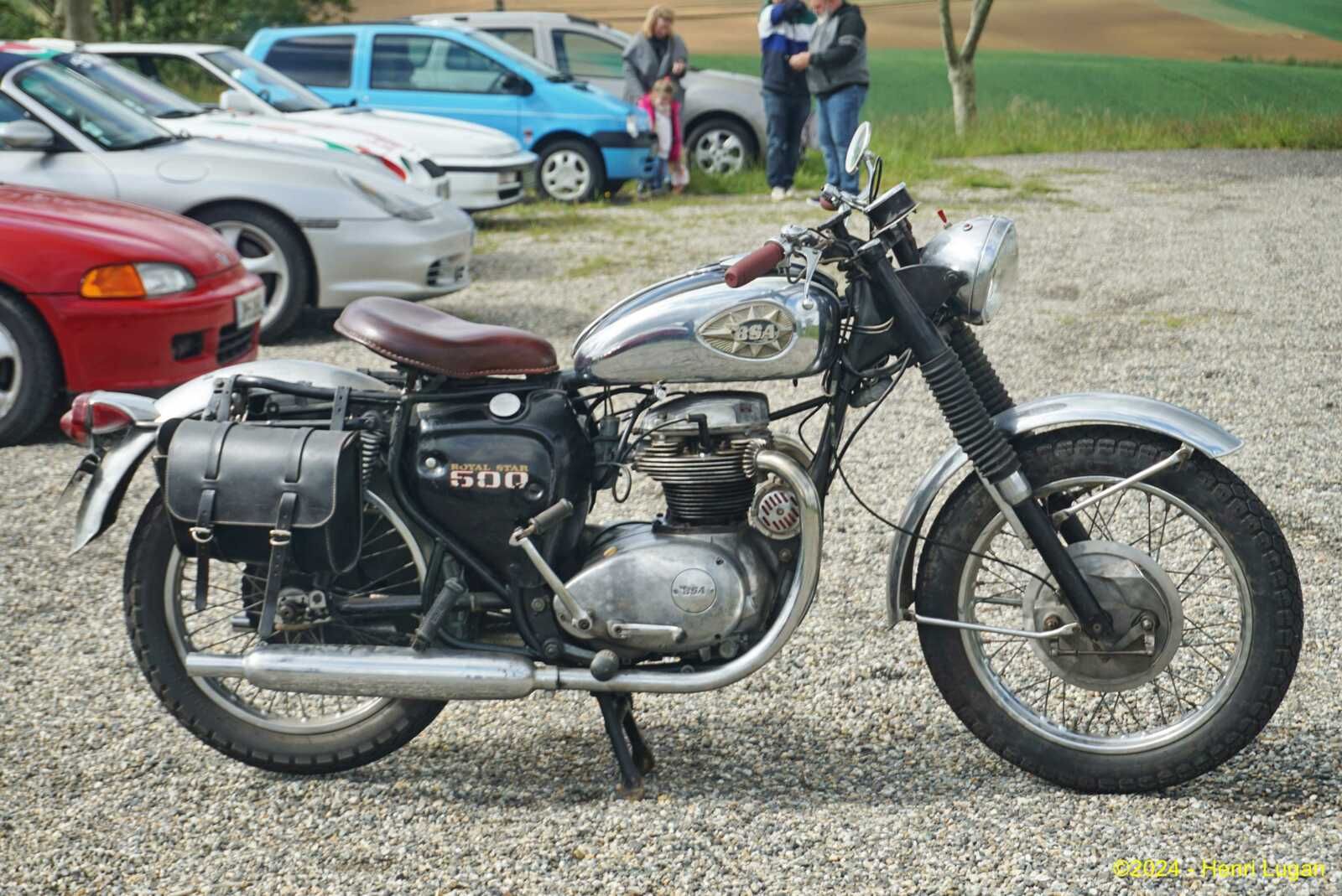 BSA A 50 Royal Star 500_01 - 1962 [UK] HL_GF