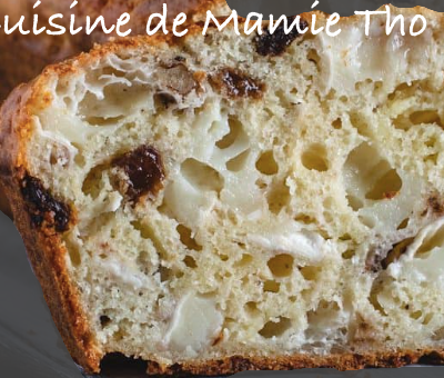 Cake salé féta, noix et raisins de corinthe