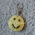 Juste pour le fun ... un smiley en porte-clef