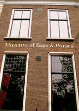 le musée des SACS à voir !!! 