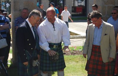 C'est parti, mon ki-kilt: ton élu en kilt...