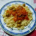 NOUILLES à la TOMATE THON et OLIVES