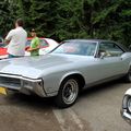 La Buick riviera hardtop coupé de 1969 (Retrorencard aout 2010)