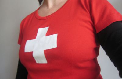 Le t-shirt suisse de Mme tods