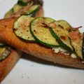 Bruschetta à la crème de parmesan et courgettes poêlées