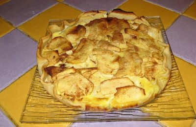 TARTE AUX POMMES A LA CREME