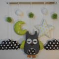 Mobile hibou marron vert blanc