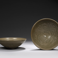 Paire de bols en grès émaillé céladon. Fours de Yaozhou, Époque Jin (1115-1234)