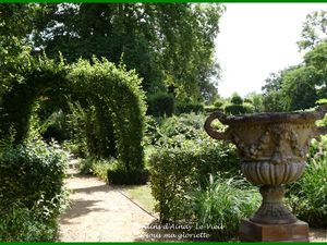 Les jardins d'AINAY-Le-VIEIL [18200] AINAY-LE-CHATEAU