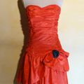 R1303 : Robe rouge 90's T.36