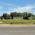 Rond-point à Lalonde les Maures