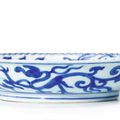 A blue and white lobed 'Dragon' dish, mark and period of Jiajing (1522-1566)