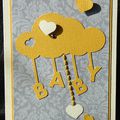 Carte de naissance unisexe avec nuage, petits coeurs et touche de broderie