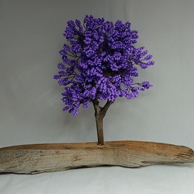 Bonsaï violet en perles 