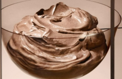  "L'idée déco de cette couleur, c'est comme un bon chocolat chaud "==>Un ton polyvalent qui s’harmonise à toutes les tendances déco