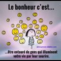 Le bonheur c'est 💟... Être entouré de gens qui illuminent votre vie par le sourire 💟💟💟... 