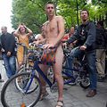 Manif des cyclo-nudistes