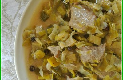 Sauté de veau aux poireaux et raisins secs