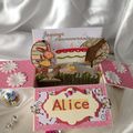 Carte ou boîte surprise pour Alice