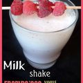 Milk shake aux framboises, vanille et fève tonka