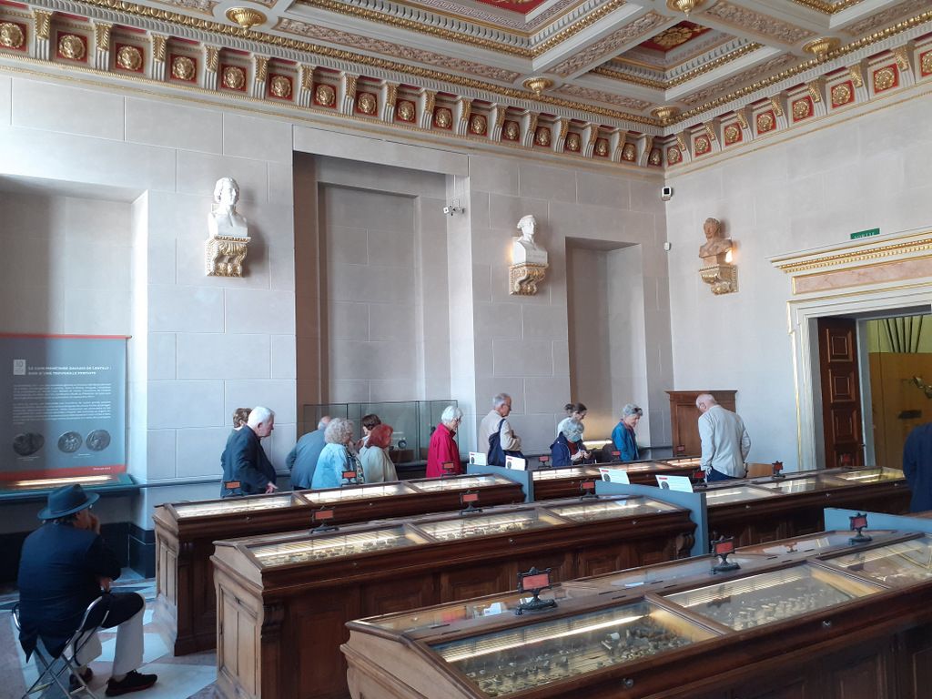m14salle monétaire