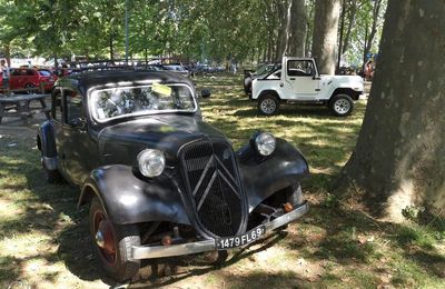 Citroën Traction 11