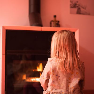 Mini Marthe au coin du feu