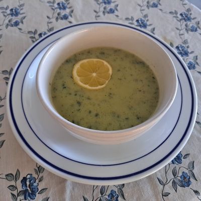 Velouté froid d’avocats au concombre