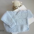 tricot bebe, brassière, bonnet, chaussons, modèle layette bb fait main 