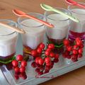 panna cotta au sirop d'érable sur lit de cranberry