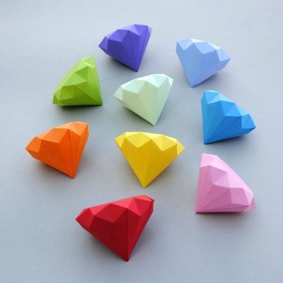 Puffff... des gemmes en carton