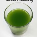 Jus vert à la pomme, au concombre, au gingembre et à la menthe