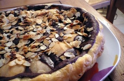 Tarte poire, chocolat et amandes