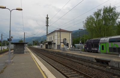 SNCF Réseau et les Services Express Métropolitains (SEM) : un siècle de stagnation ou de liquidation des lignes à rattraper