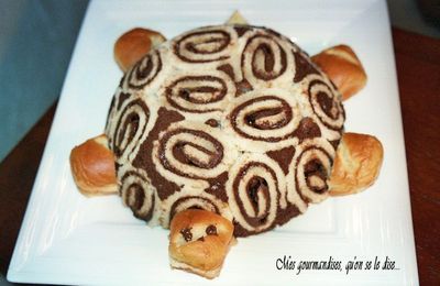 Gâteau "TORTUE" : mousse chocolat et poires