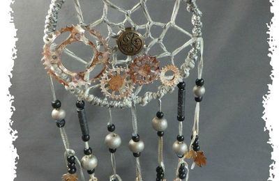 bricolage scrappé : un accroche rêve steampunck (dreamcatcher)