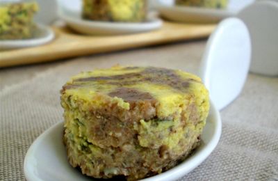 Brownies marbrés à la fourme d'Ambert & lentilles vertes du Puy