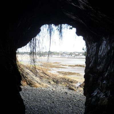 La Grotte des Bains de César, ou Grotte de Margot