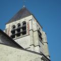 Eglise Sainte Croix avec de très beaux tableaux et un arrêt de bus pas loin