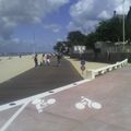 Piste cyclable sur la plage