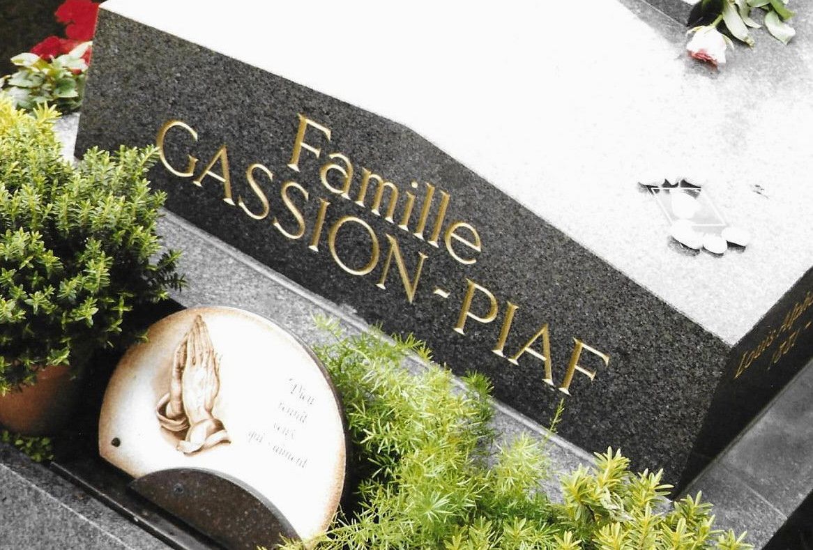 Paris cimetière du Père Lachaise, tombe de Piaf (75)