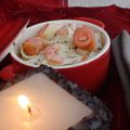 Cassolette de tagliatelles au saumon et crevettes, fromage ail et fines herbes