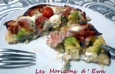 Pizza romanesco, speck, gorgonzola